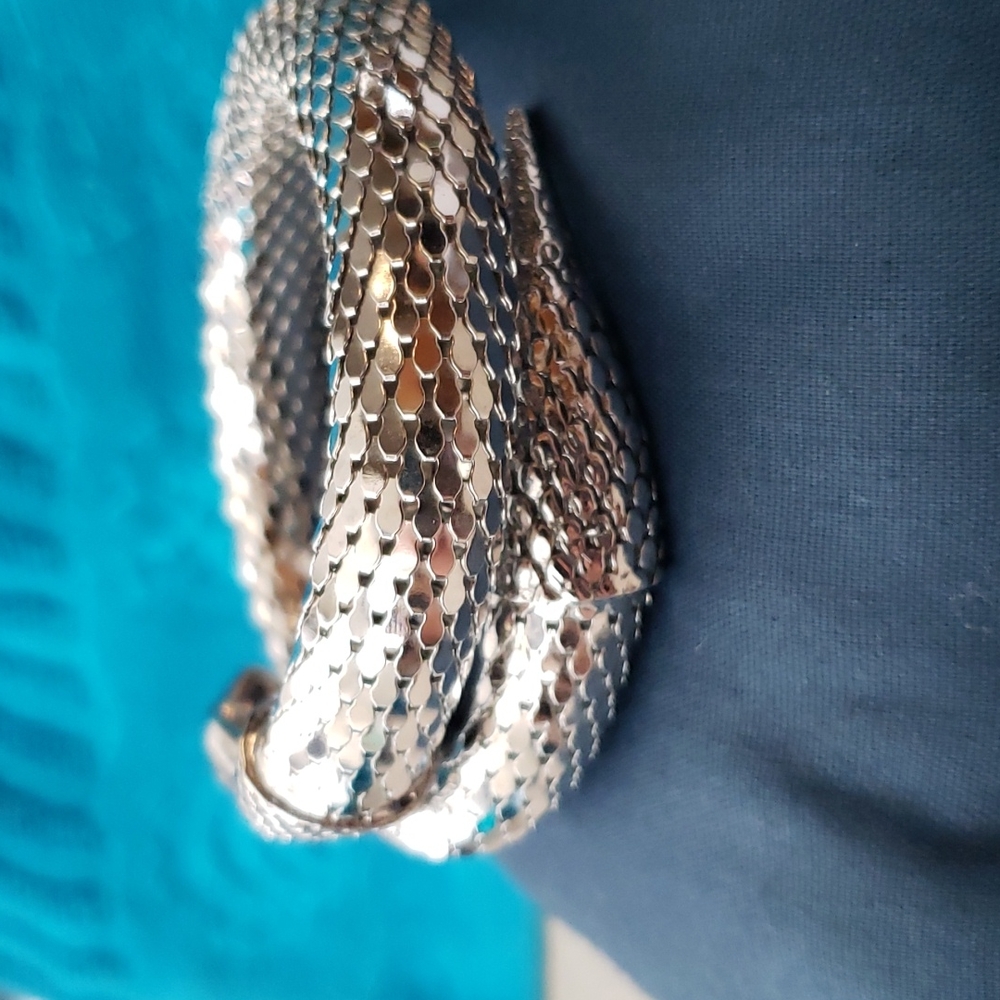 Gorgeous mesh snake bracelet - Picture 7 of 7